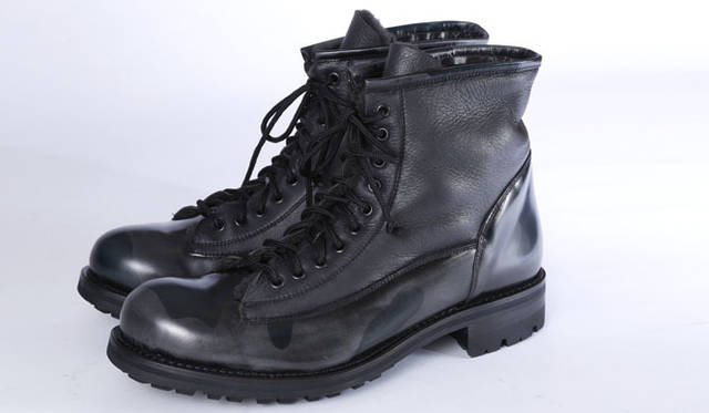 <strong>ISETAN MEN’S｜伊勢丹</strong>　2013-14年秋冬靴コレクション　ブーツ9万3450円（ラパーロ／伊勢丹新宿店メンズ館）