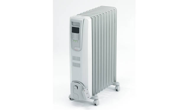 「デジタルラディアント オイルヒーター」4～10畳用 4万3800円 、3～8畳用 3万8800円