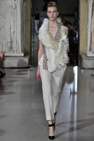 <strong>BOUCHRA JARRAR｜ブシュラ・ジャラール</strong>　2013年秋冬オートクチュールコレクション