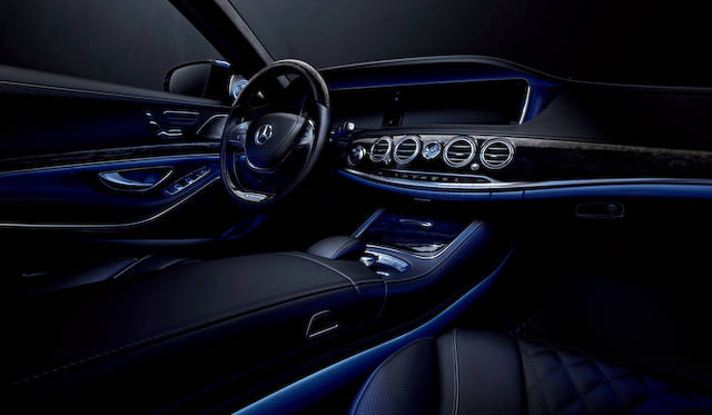 s-class_ambient_light 「マルチカラーアンビエントライト」は7つの色と5段階の明るさが選択可能