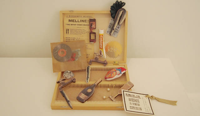 <strong>EVENT｜ファッションを通して映画『ムード・インディゴ～うたかたの日々～』世界観を体験するシネマ・インスタレーション開催</strong><br /><br />ギフトボックス 価格未定（クローカ／ランプ ハラジュク Tel. 03-5411-1230）