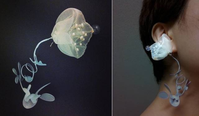 <strong>EVENT｜ファッションを通して映画『ムード・インディゴ～うたかたの日々～』世界観を体験するシネマ・インスタレーション開催</strong><br /><br />コサージュ 価格未定（ミンディ／ランプ ハラジュク Tel. 03-5411-1230）