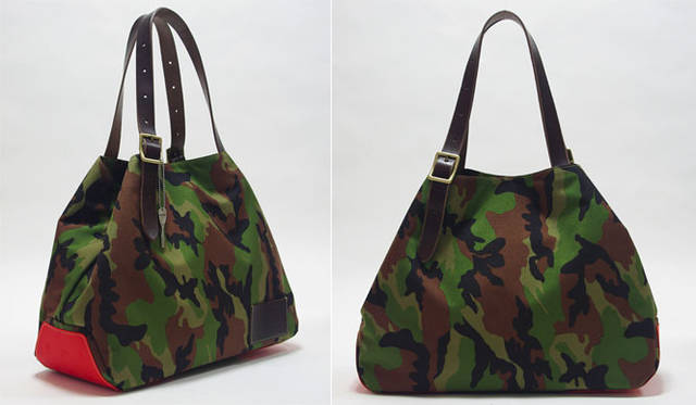 <strong>MAPHIA DESIGN｜マフィアデザイン</strong>　「L SOLE feat VIBRAM・CORDURA（エル ソール feat ビブラム・コーデュラ）」トート横 1万9950円（サイズ33×43×16cm）