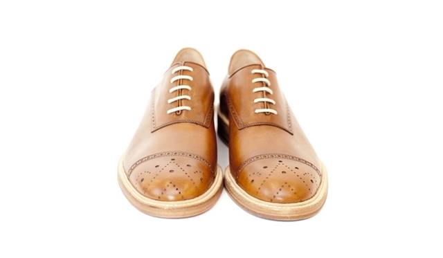 限定のレザーシューズ（ブラウン） 7万1400円