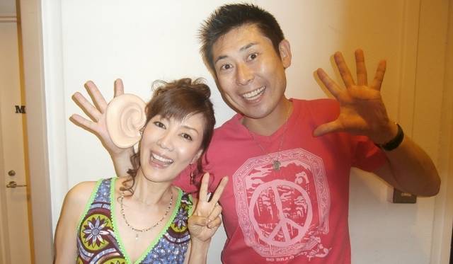 <strong>戸田恵子×植木 豪</strong>　10回目を迎えたカジュアルライブと新作Tシャツを語る<br /><br />ゲストのマギー審司さんと