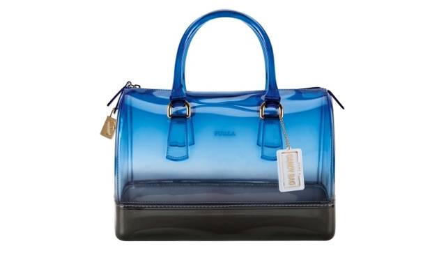 <strong>FURLA｜フルラ</strong>　秋冬シーズンを象徴する大迫力のビデオアート制作の舞台裏を公開<br /><br />CANDY(キャンディ)[W30×H20.5×D17cm] 4万2000円