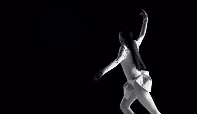 <strong>FURLA｜フルラ</strong>　秋冬シーズンを象徴する大迫力のビデオアート制作の舞台裏を公開