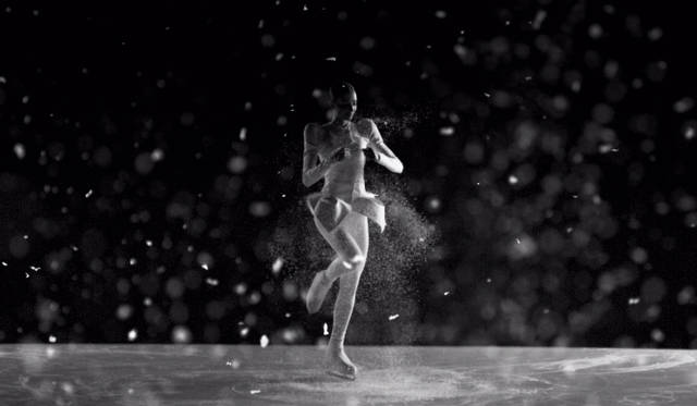 <strong>FURLA｜フルラ</strong>　秋冬シーズンを象徴する大迫力のビデオアート制作の舞台裏を公開