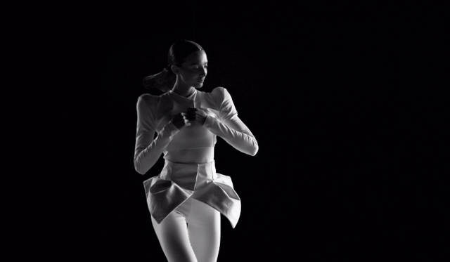 <strong>FURLA｜フルラ</strong>　秋冬シーズンを象徴する大迫力のビデオアート制作の舞台裏を公開