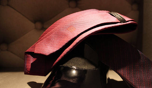 <strong>JOHN LOBB｜ジョンロブ</strong>　“パーソナルスタイル”ネクタイ