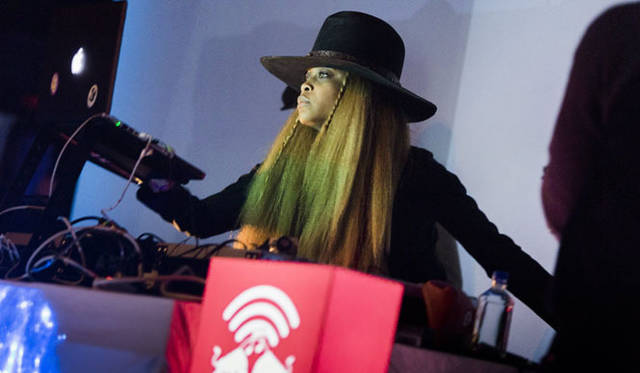 <strong>「Red Bull Music Academy 2013 New York」</strong>　Erykah Badu [Dan Wilton/Red Bull Content Pool]