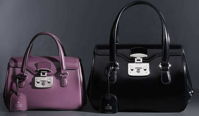 <strong>GUCCI｜グッチ</strong>　魅惑のグッチウーマンを完成させるバッグ コレクション「レディ ロック」誕生<br /><br />ハンドバッグ「レディ ロック」 左から スモール[W25×H17×D10cm] 17万4300円、ミディアム[W29×H21×D11cm] 21万5250円