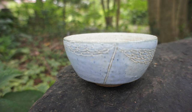 <strong>岡崎裕子「羽のある器」展</strong>　