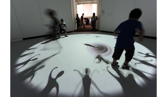 <strong>ART│光を駆使した現代アート『魔法の美術館』</strong>　