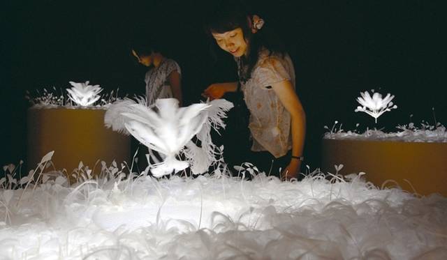 <strong>ART│光を駆使した現代アート『魔法の美術館』</strong>　小松宏誠 《Secret Garden》©kosei KOMATSU