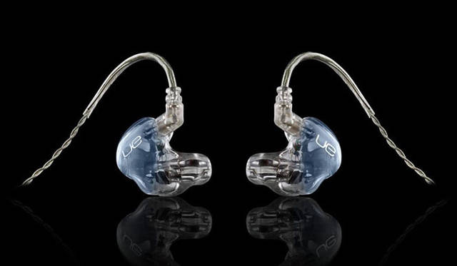 <strong>Logicool｜ロジクール</strong>　「Ultimate Ears（アルティメットイヤーズ）」　Ultimate Ears 5 Pro カスタムインイヤモニター 9万9800円