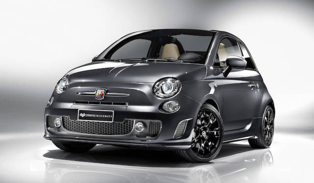 アバルト「695 エディツィオーネ マセラティ」にも、“Rcord Grey”と名付けられた特別カラーのモデルが登場。アバルトが発足した1949年にちなみ、49台限定で発売される