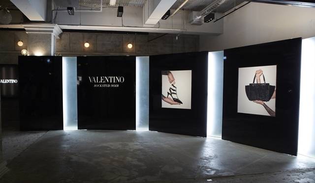 <strong>VALENTINO｜「ロックスタッズ」のポップアップストアが南青山にオープン</strong>　