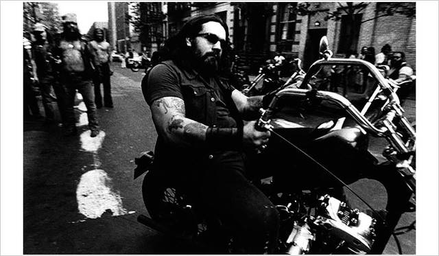 <strong>arflex｜アルフレックス</strong>　「長濱治写真展─PHOTO REACTION─」展　「King of Harley」 Hells Angles（N.Y. 1977）