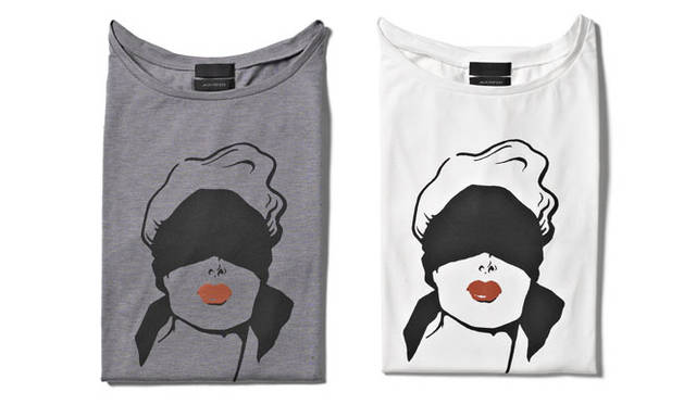 <strong>valveat 81｜ヴァルヴィート エイティーワン</strong>　「valveat 81」3周年コラボレーションアイテム　<strong>G.V.G.V×valveat 81</strong>　G.V.G.V.とのコラボレーションは今秋冬コレクションでも好評の「John Willie（ジョン ウィリー）」イラストプリントTEE/ドルマンスリーブのビックシルエットのカットソー。イラストレーターのジョン ウィリーは、1946年から1959年まで発行された『Bizarre』マガジンを主宰した、ボンデージアーティストであり、フォトグラファーでもある。今回使用したプリントは、『Bizarre』マガジンの表紙に使用されたイラストで、彼の表現するフェティッシュななかにあるエレガントでクラシックな女性感をモダンに表現したコレクション。ドルマンスリーブのビックシルエットのカットソー各1万6800円