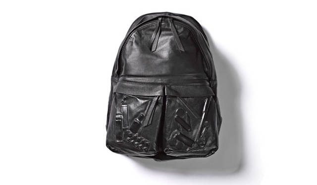 <strong>valveat 81｜ヴァルヴィート エイティーワン</strong>　「valveat 81」3周年コラボレーションアイテム　<strong>NATALIA BRILLI×valveat 81</strong>　NATALIA BRILLIとのコラボレーションは過去のアーカイブのなかから、とくに人気の高かったレザーのバックパックを3周年アイテムで発表。細部までこだわりぬいたアートピースのようなアイテム。14万7000円