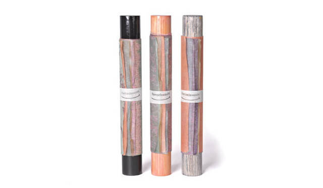 <strong>valveat 81｜ヴァルヴィート エイティーワン</strong>　「valveat 81」3周年コラボレーションアイテム　<strong>hamadawashi×valveat 81</strong>　hamadawashiとのコラボレーションアイテムは、国の重要無形文化財でもある手漉き和紙「土佐典具帖紙」の限定アイテム。伝統工芸の枠を超えた逸品は秋冬のテーマに合わせた、モードな染やカラーを特別に限定カラーで登場。4725円