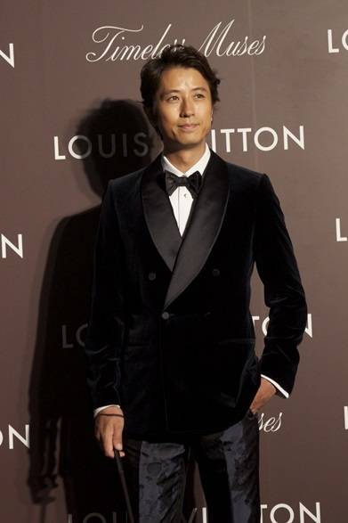 <strong>LOUIS VUITTON｜東京ステーションホテルで『Timeless Muses』展</strong>　谷原章介 ©LOUIS VUITTON