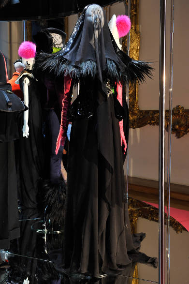 <strong>Schiaparelli｜スキャパレリ</strong> 2013年秋冬オートクチュールコレクション　「SABBAT」　©Schiaparelli