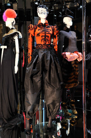 <strong>Schiaparelli｜スキャパレリ</strong> 2013年秋冬オートクチュールコレクション　「SACRÉ-CŒUR」　©Schiaparelli