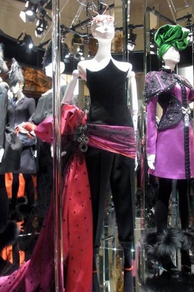 <strong>Schiaparelli｜スキャパレリ</strong> 2013年秋冬オートクチュールコレクション　「SHOCKING」　©HGIWARA Terumi