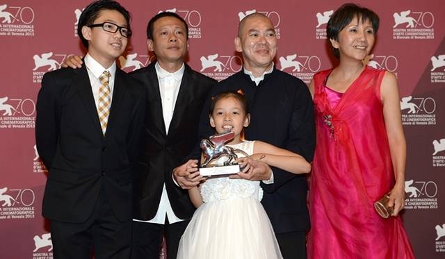 <strong>2013年国際映画祭速報｜第70回ベネチア国際映画祭</strong>　『Jiaoyou（Stray Dogs）』のツァイ・ミンリャン監督と出演者　 © la Biennale di Venezia - Foto ASAC 