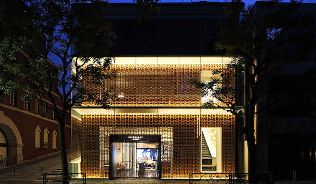 東京・青山にあたらしくできたレクサスの情報発信拠点「INTERSECT BY LEXUS」を会場に、デザインについて話し合うワークショップイベント『LEXUS DESIGN AWARD 2014-DESIGNER’S COLLEGE』が開催される