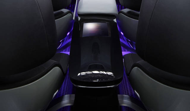 renault_initiale_paris_022