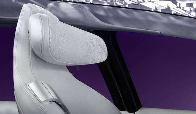 renault_initiale_paris_015