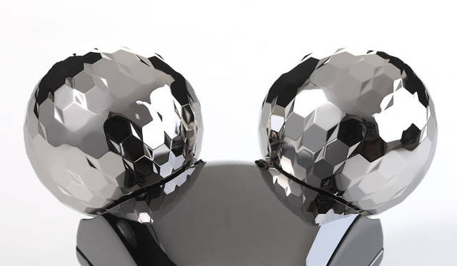 <strong>MTG｜エムティージー</strong>　プラチナ電子ローラー®「ReFa EXE for men（リファ エグゼ フォーメン）」