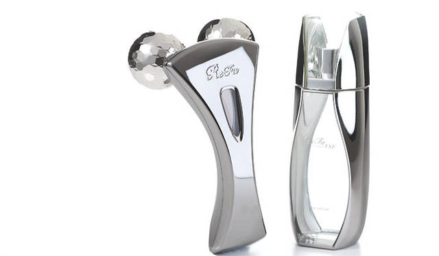 <strong>MTG｜エムティージー</strong>　プラチナ電子ローラー®「ReFa EXE for men（リファ エグゼ フォーメン）」 右／「ReFa EXE for men SKIN LOTION」