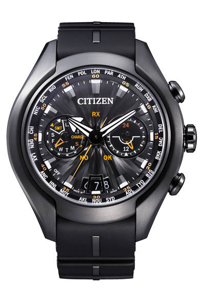 「PROMASTER Eco-Drive SATELLITE WAVE -AIR｜プロマスター エコ･ドライブ サテライト ウエーブ・エア」<br />デュラテクト加工チタンケースにさらにブラックDLCデュラテクト加工を施したウレタンストラップのブラックモデル（26万2500円、10月中旬発売）