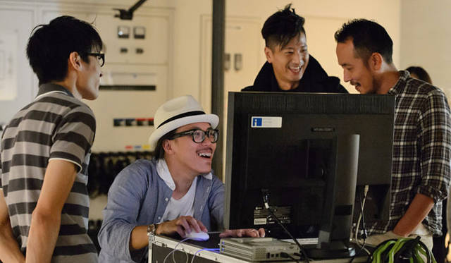 写真展「SUPER BARNEYS PHOTO EXHIBITION」　レスリー氏とスタイリスト桜井賢之氏