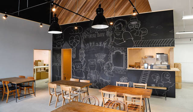 <strong>100percent｜100パーセント</strong>　カフェ＆インテリアショップ「MissionBay」　カフェスペース