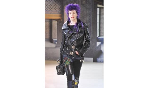 <strong>LOEWE and JUNYA WATANABE COMME des GARÇONS｜スペシャルコレクションが伊勢丹に登場</strong>　