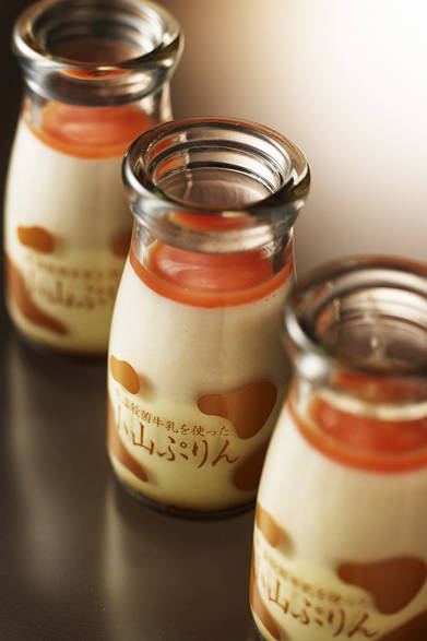 <strong>「小山ぷりん 夕焼けマロン」（マロン＆オレンジ）</strong><br/>価格｜1本 262円、4本入り 1050円、6本入り 1575円<br/>発売期間｜9月1日（日）～9月30日（月）