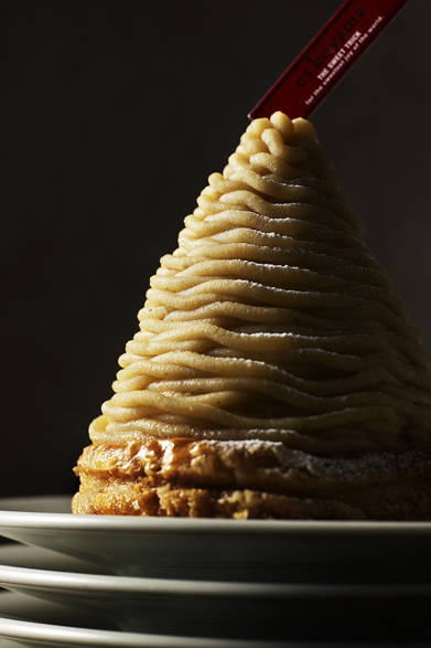 <strong>モンブラン</strong><br/>価格｜420円、4号 1470円、5号 2205円、6号 2940円<br/>発売期間｜10月中旬～