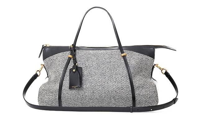 <strong>NINA RICCI｜ニナ リッチ</strong>　新アイコンバッグ「BALLET」デビュー<br /><br />バッグ「BALLET」[W48×H44×D17cm] 21万9450円