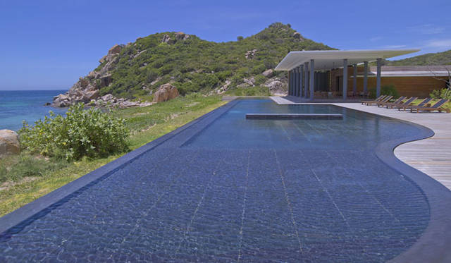 <strong> Amanresorts｜アマンリゾーツ</strong>　「Amanoi（アマノイ）」　Beach Club Swimming Pool