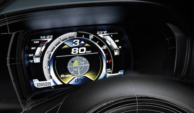 バイクをイメージしたという、疑似アナログメーターは、モードによってデザインが切り替わる