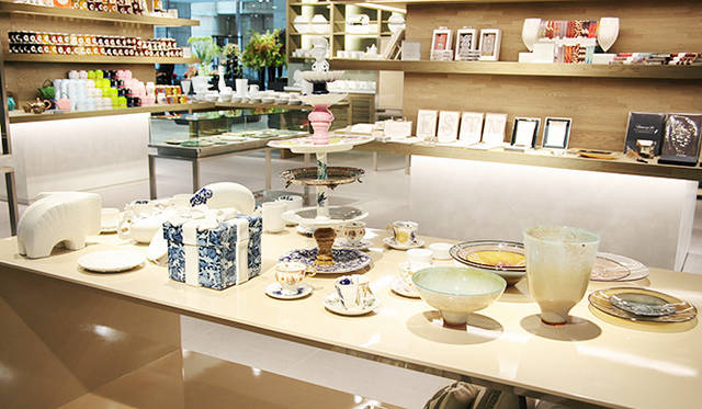 <strong>ESTNATION｜エストネーション</strong>　「エストネーション六本木ヒルズ店」リニューアルオープン　2階 ライフスタイルゾーン　