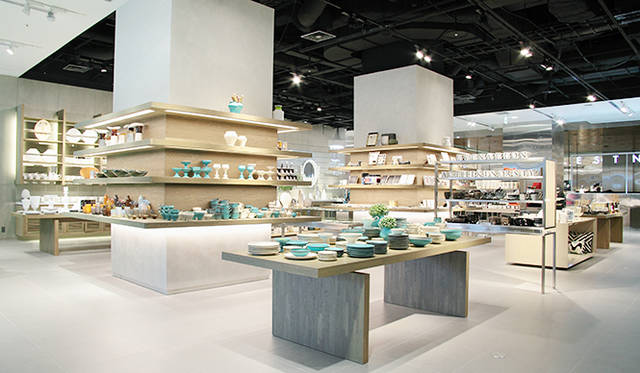 <strong>ESTNATION｜エストネーション</strong>　「エストネーション六本木ヒルズ店」リニューアルオープン　2階 ライフスタイルゾーン　