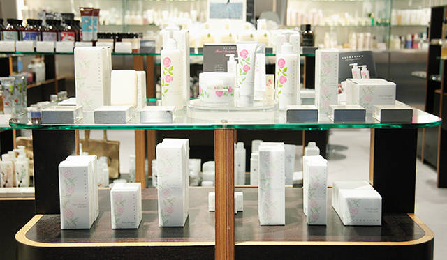 <strong>ESTNATION｜エストネーション</strong>　「エストネーション六本木ヒルズ店」リニューアルオープン　オリジナル ボディケアライン「ローズブーケ コレクション」デビュー