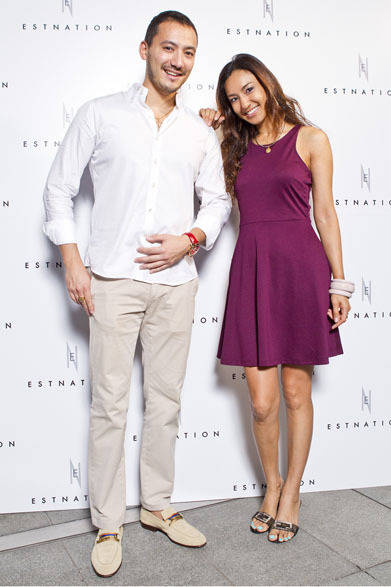 <strong>ESTNATION｜エストネーション</strong>　「エストネーション六本木ヒルズ店」リニューアルオープン パーティスナップ　左／ベリッシモ・フランチェスコ氏（料理研究家）、右／RENAさん（モデル／タレント）