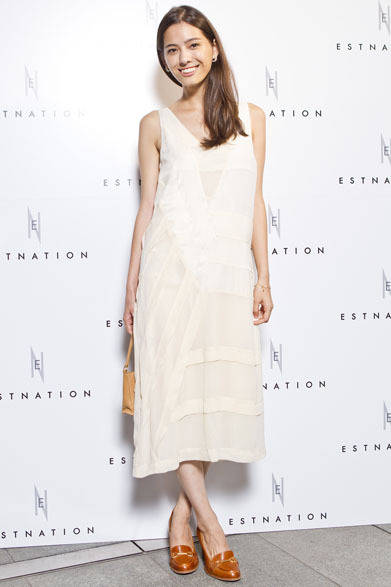 <strong>ESTNATION｜エストネーション</strong>　「エストネーション六本木ヒルズ店」リニューアルオープン パーティスナップ　Sundberg Naomiさん（モデル）